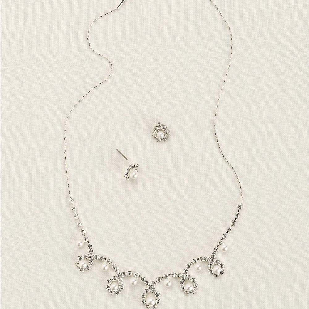 necklace and earring